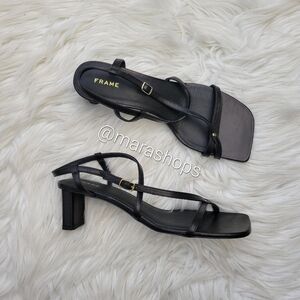 Frame Le Braxton Strappy Sandal In Noir